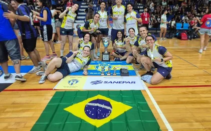 Time feminino do Paraná patrocinado pela Sanepar é campeão mundial de clubes no futsal para surdos