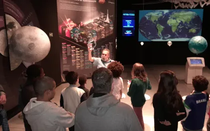 Crianças participam de oficina no Museu do Saneamento da Sanepar