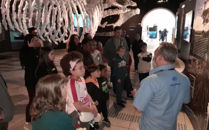Crianças participam de oficina no Museu do Saneamento da Sanepar